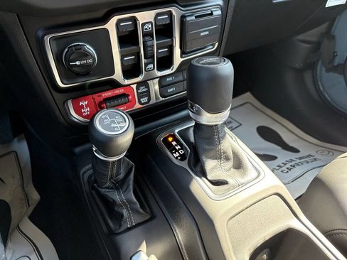 New 2026 Jeep Gladiator Rubicon AWD/4WD image 19