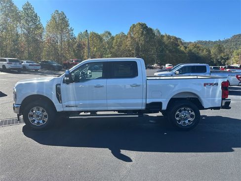 New 2026 Ford F350 Lariat w/ Chrome Package image 8