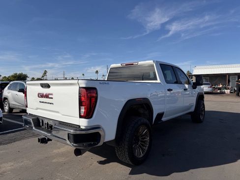 Used 2021 GMC Sierra 2500 4x4 Crew Cab w/ Gooseneck/5TH Wheel Package image 13