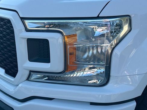 Used 2018 Ford F150 XL w/ Equipment Group 101A Mid RWD image 9