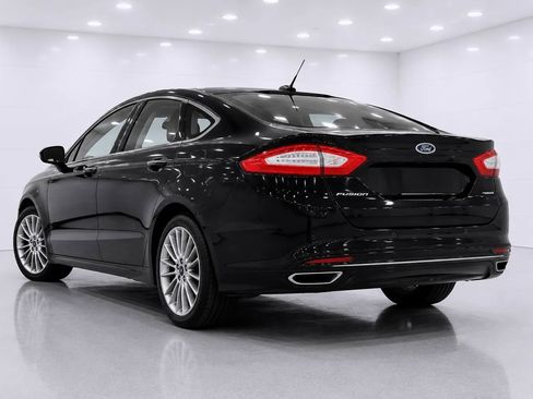 Used 2016 Ford Fusion Titanium FWD image 3