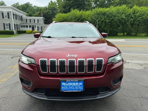 Used 2020 Jeep Cherokee Latitude w/ Cold Weather Group AWD/4WD image 2