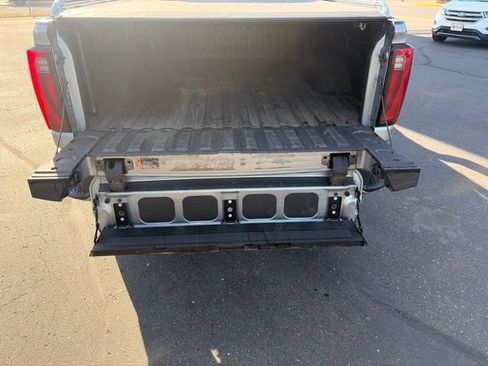 Used 2024 GMC Sierra 3500 Denali w/ Denali Reserve Package AWD/4WD image 20