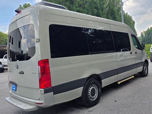 Used 2022 Mercedes-Benz Sprinter 2500 w/ Parking Package image 37