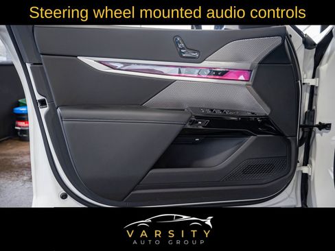 Used 2025 BMW 740i 740i image 32