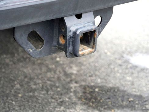 Used 2019 Toyota Tundra SR5 w/ TRD Off Road Package image 9