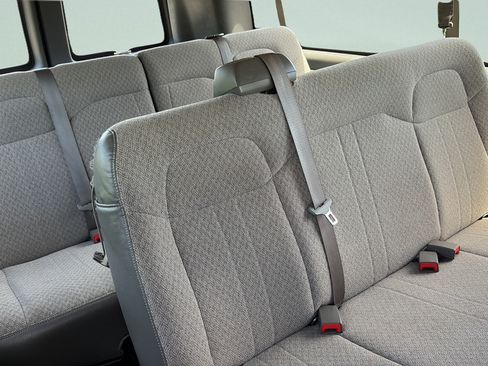 Used 2015 Chevrolet Express 3500 LT w/ LT Preferred Equipment Group RWD image 19