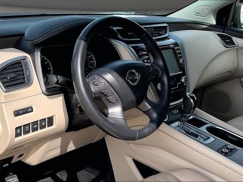 Certified 2019 Nissan Murano Platinum FWD image 12