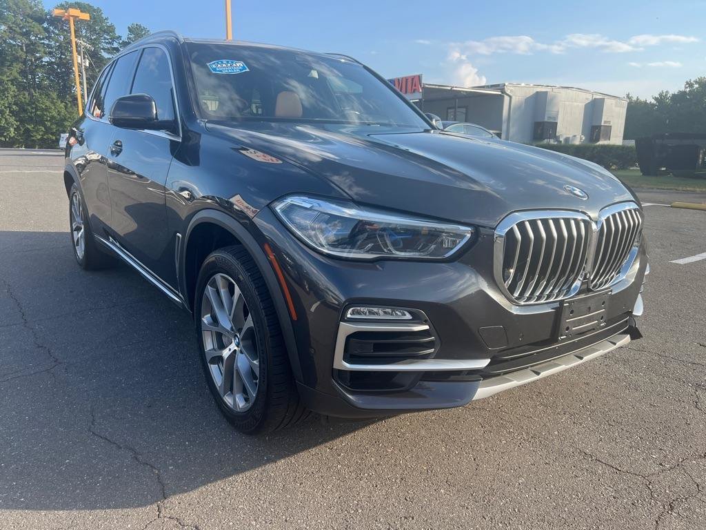 Used 2019 BMW X5 xDrive50i w/ Executive Package AWD/4WD image 3