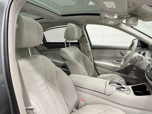 Used 2017 Mercedes-Benz S 550 4MATIC Sedan image 37
