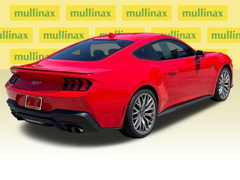 Used 2025 Ford Mustang GT Premium RWD image 7