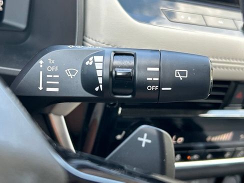 Certified 2025 Nissan Rogue SL FWD image 30