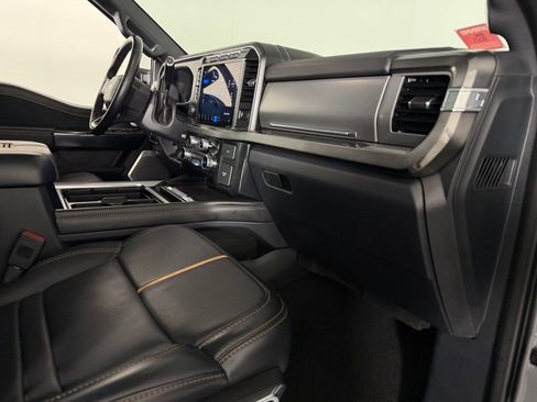 Used 2024 Ford F350 Platinum image 34