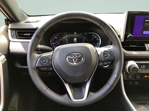 Certified 2023 Toyota RAV4 SE AWD/4WD image 18