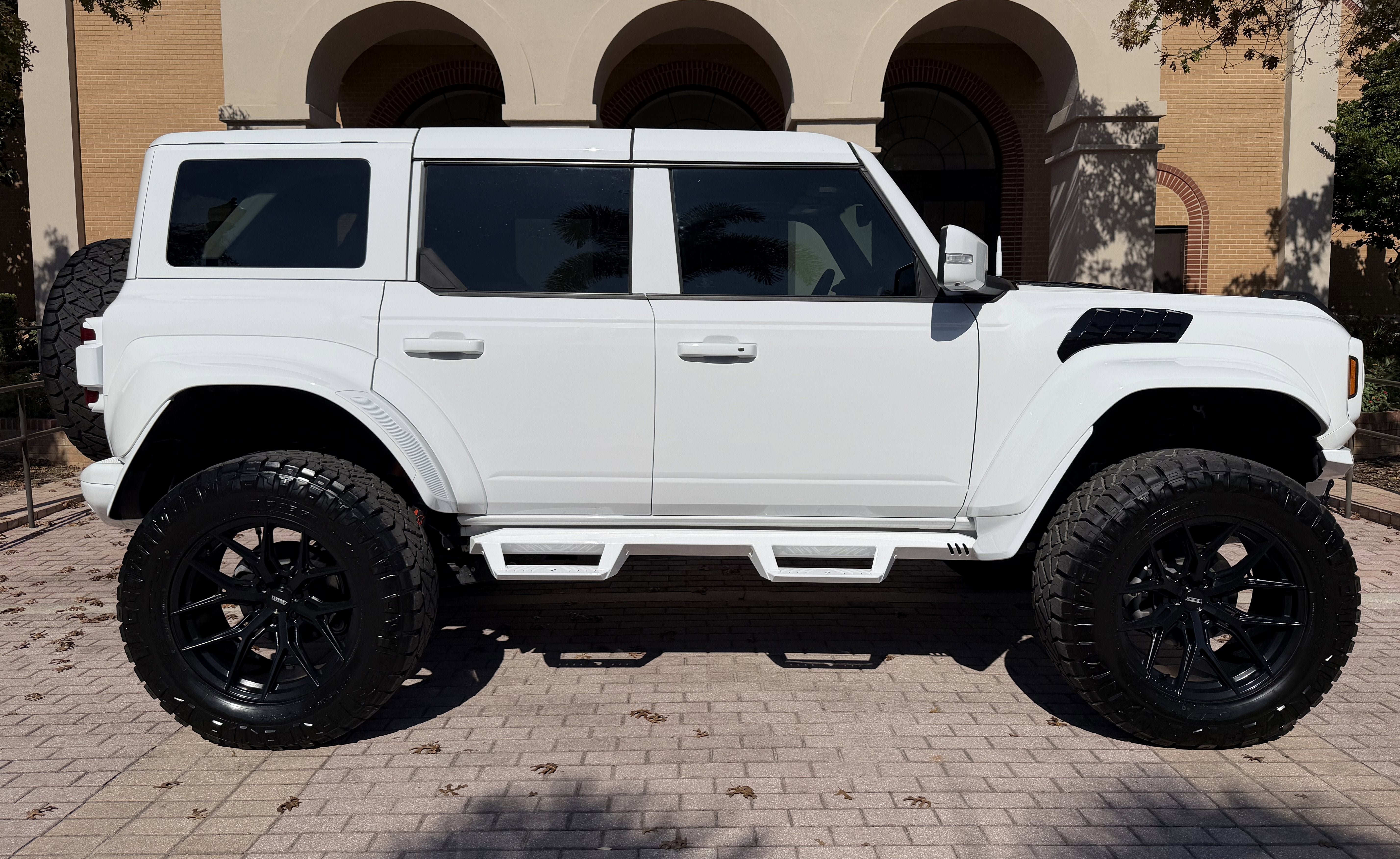Used 2024 Ford Bronco Raptor AWD/4WD image 2