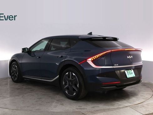 Used 2025 Kia EV6 Light w/ Light LR Technology Package RWD image 17