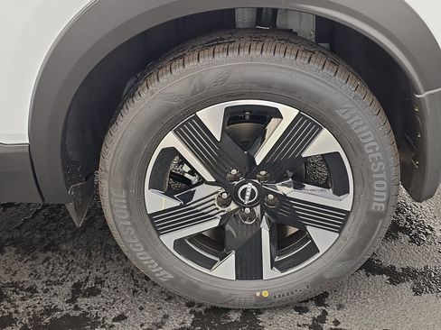 New 2026 Nissan Kicks SV w/ SV Premium Package image 10