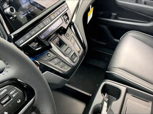 New 2026 Honda Odyssey Touring image 9