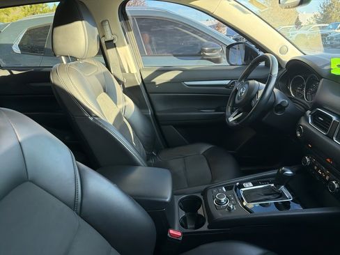 Used 2017 MAZDA CX-5 Touring w/ Preferred Equipment Package image 4
