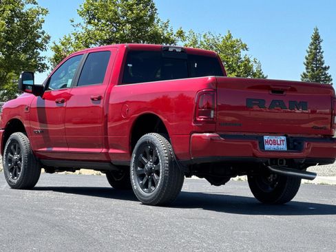 New 2026 RAM 2500 Laramie AWD/4WD image 5