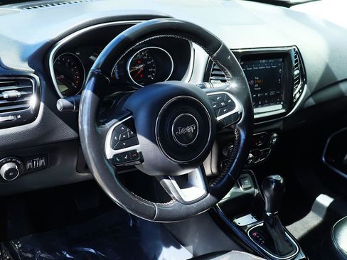 Used 2018 Jeep Compass Limited w/ Navigation Group image 39