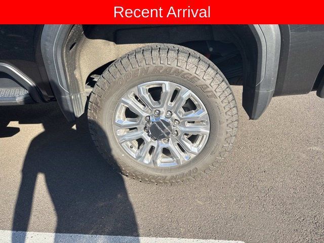 Used 2020 GMC Sierra 3500 Denali w/ Denali Ultimate Package AWD/4WD image 8