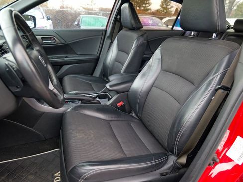 Used 2016 Honda Accord Sport image 20