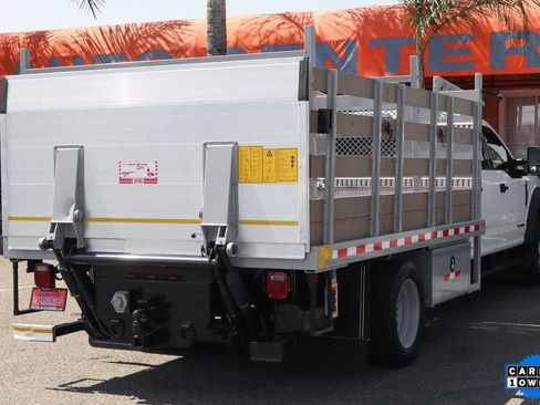Used 2017 Ford F550 2WD Crew Cab Super Duty image 10