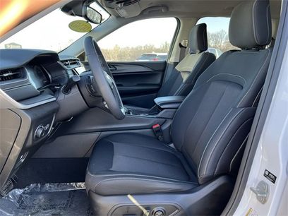 Used 2023 Jeep Grand Cherokee Laredo w/ Luxury Tech Group I