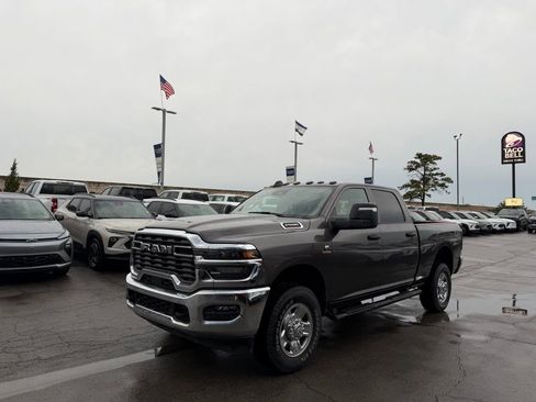 Used 2025 RAM 2500 Tradesman image 17