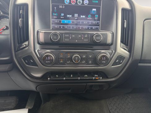 Used 2017 Chevrolet Silverado 1500 LT AWD/4WD image 11