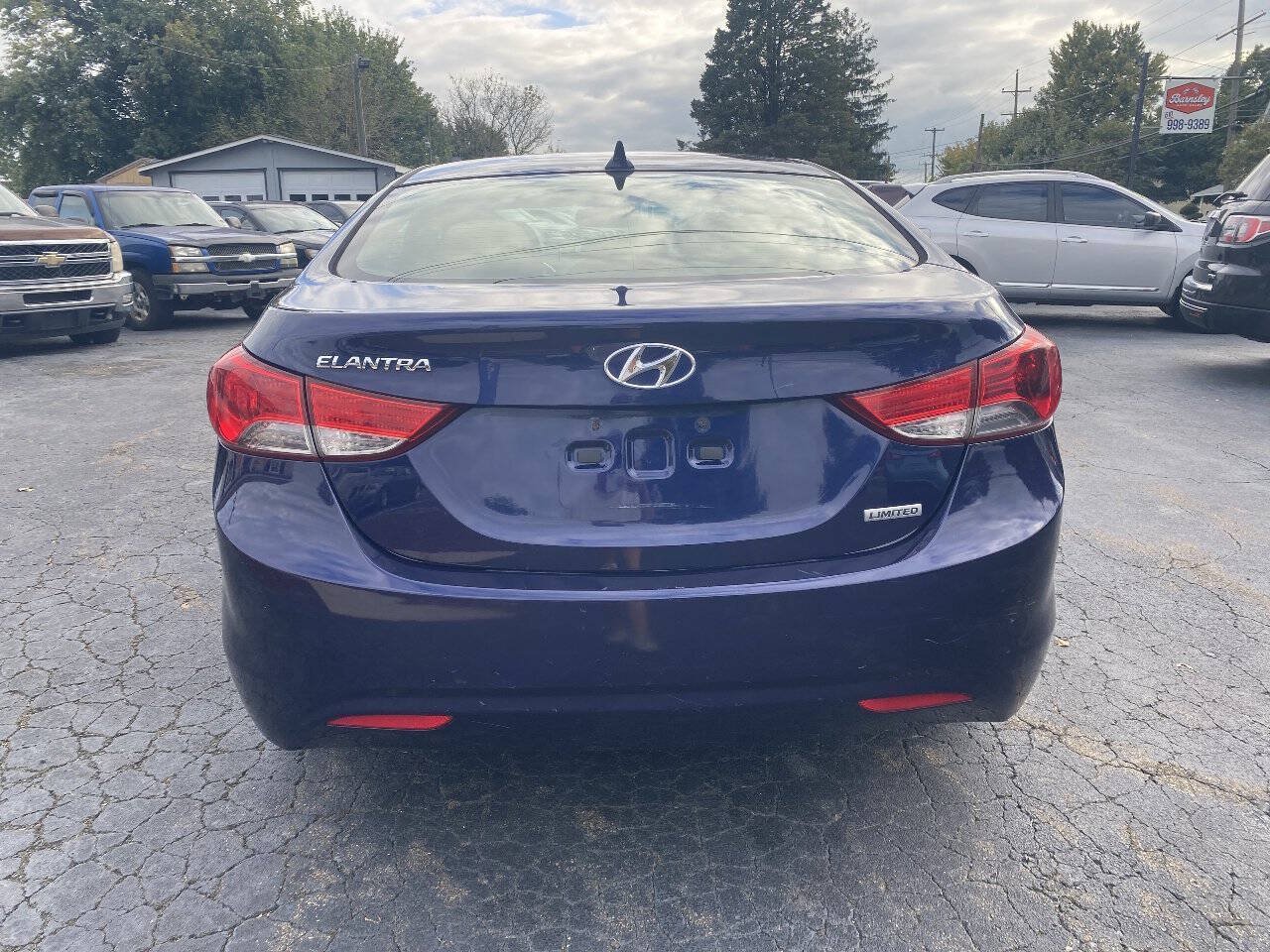 Used 2013 Hyundai Elantra Limited FWD image 5