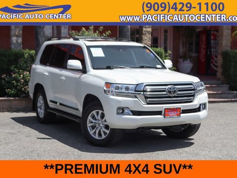 Used 2018 Toyota Land Cruiser AWD/4WD image 1