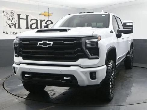 New 2026 Chevrolet Silverado 2500 High Country w/ High Country Premium Package AWD/4WD image 7