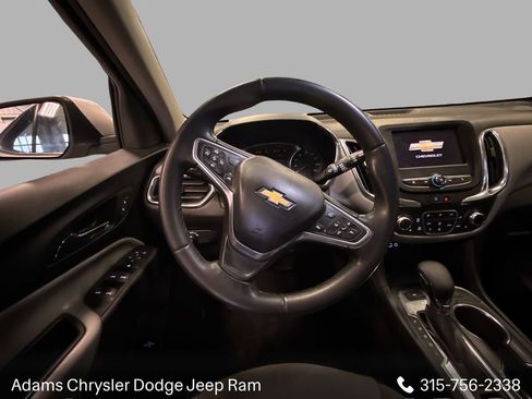 Used 2023 Chevrolet Equinox LT image 12