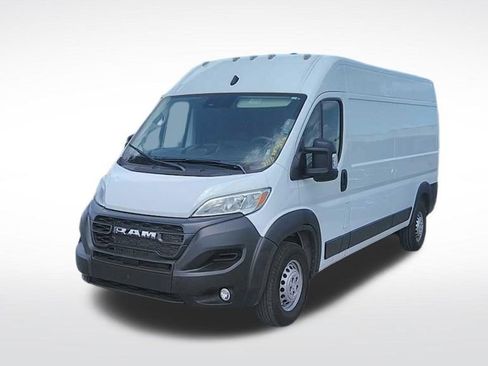 Used 2025 RAM ProMaster 2500 w/ Convenience Group FWD image 3