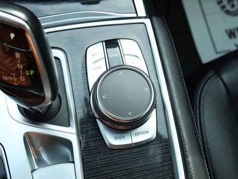 Used 2019 BMW 740i 740i Sedan 4D w/ M Sport Package image 32