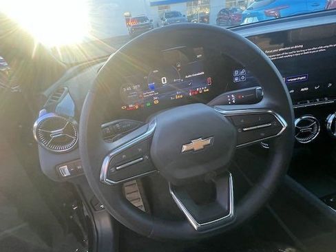 New 2025 Chevrolet Blazer EV LT image 13