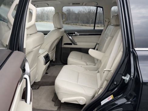 Used 2011 Cadillac SRX Luxury w/ LPO, Protection Package image 23