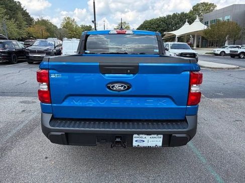 New 2025 Ford Maverick XL image 18