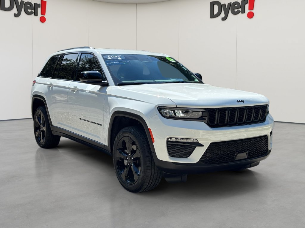 Used 2025 Jeep Grand Cherokee Limited w/ Black Appearance Package RWD image 7