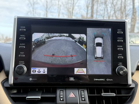 Used 2022 Toyota RAV4 Limited image 3