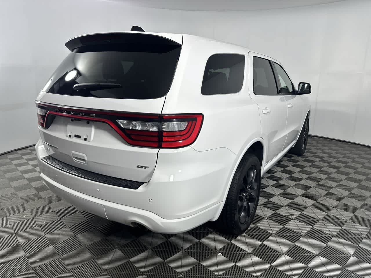 Used 2025 Dodge Durango GT AWD/4WD image 16
