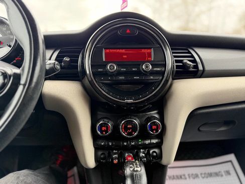 Used 2015 MINI Cooper 2-Door Hardtop image 16
