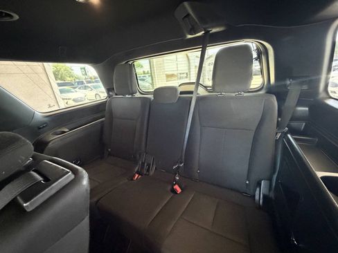Used 2019 Ford Expedition XLT RWD image 15