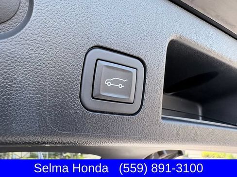 Used 2025 Chevrolet Equinox LT w/ Convenience Package II AWD/4WD image 27