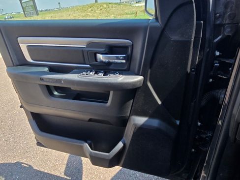 Used 2022 RAM 1500 Warlock w/ Electronics Group AWD/4WD image 18