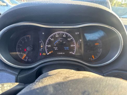 Used 2017 Jeep Grand Cherokee Altitude AWD/4WD image 21