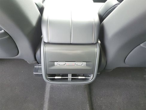 New 2026 Lincoln Nautilus Reserve image 13