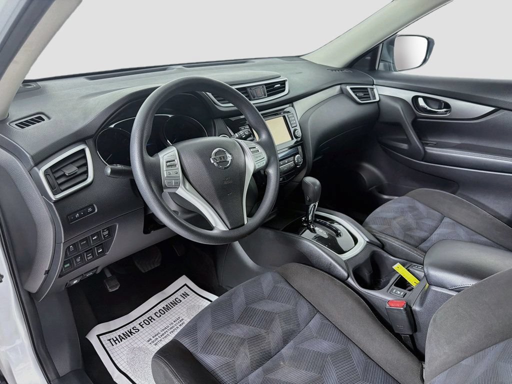 Used 2015 Nissan Rogue SV w/ SV Premium Package AWD/4WD image 9